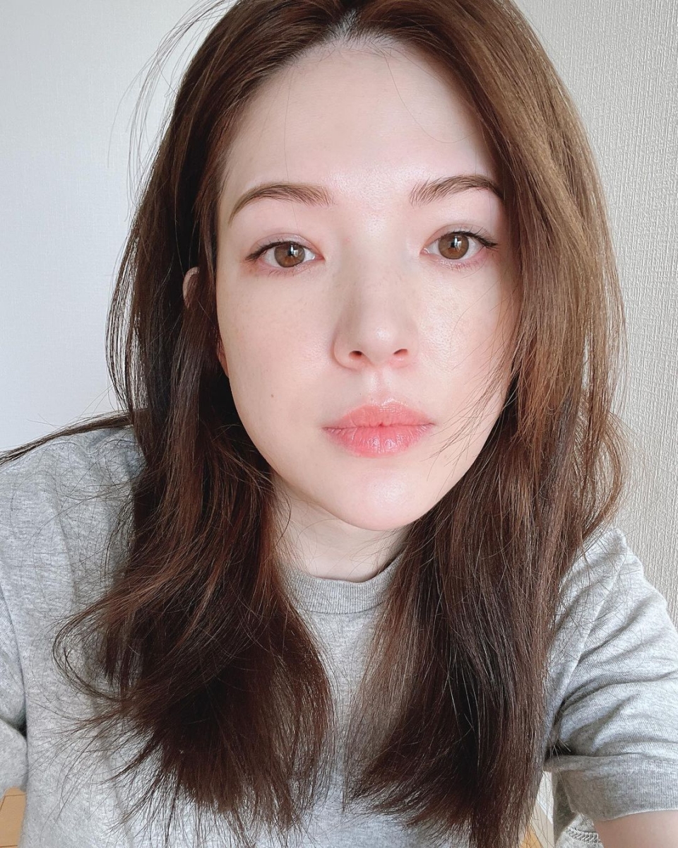 许玮甯维持「好肌肤」秘诀 ②：回家马上卸妆