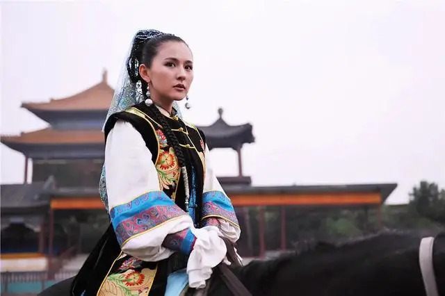 热依扎更为这个角色投入了100%的精力。