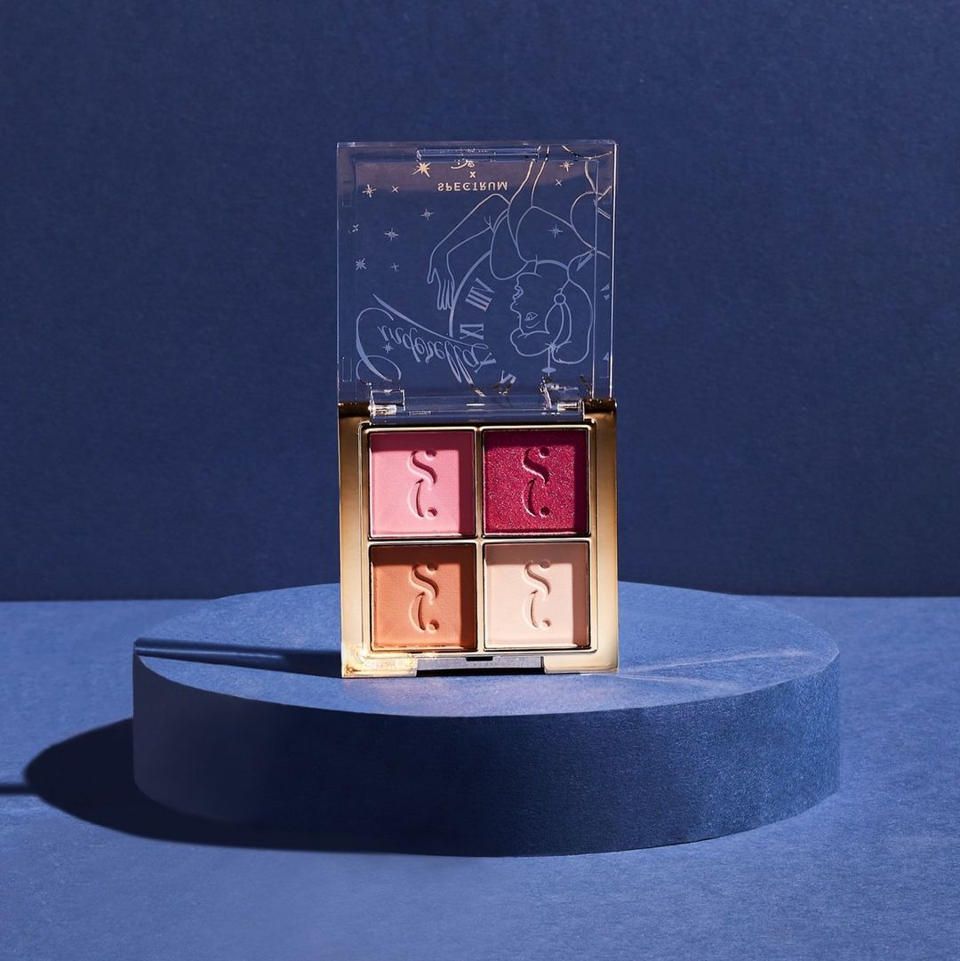 「Magic Happens」：粉色调眼影盘