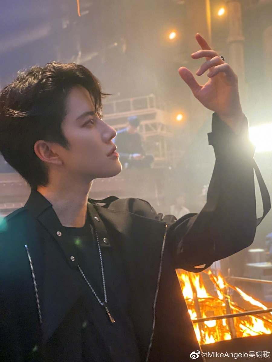 全员几乎出道只剩下自己