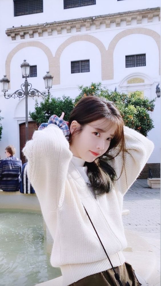 #「初恋系」约会穿搭 - IU