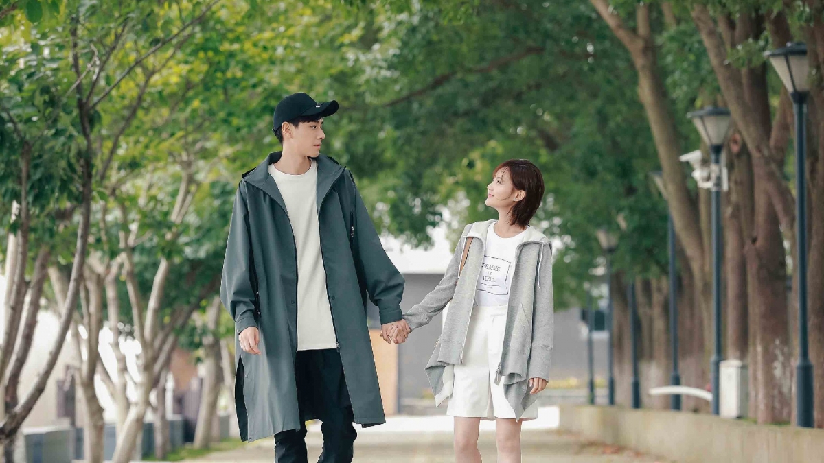 而且李一桐本身颜值不俗,古装和现代都能完美驾驭