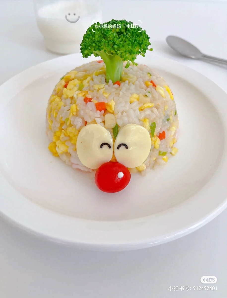 #哆啦A梦虾仁什锦炒饭