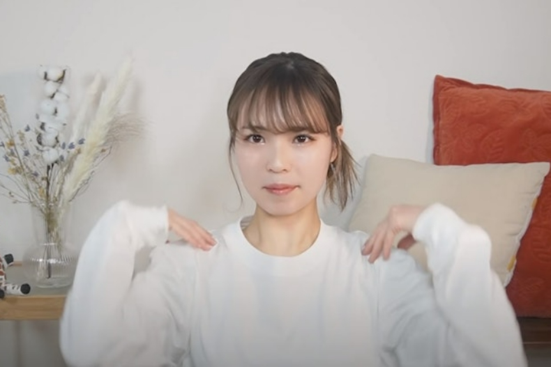 Step 2、转动肩膀