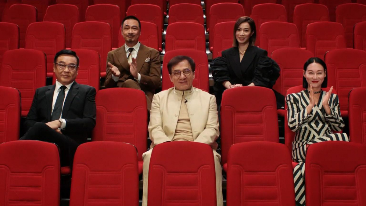 让一群青年明星演员们搭档香港的实力派知名演员，从而进行演技大比拼。