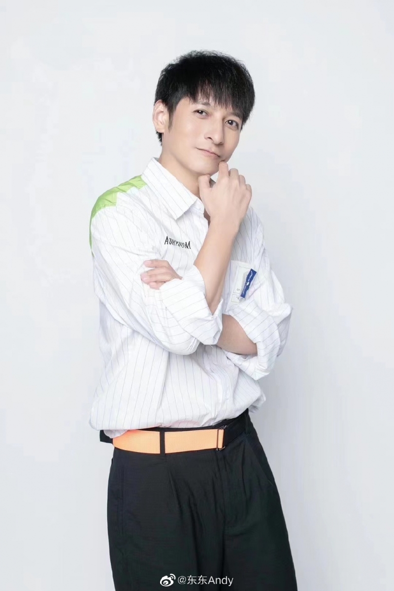 从媒体现在透露出的消息来看,这将是一个全新的双屏全球旅行体验综艺