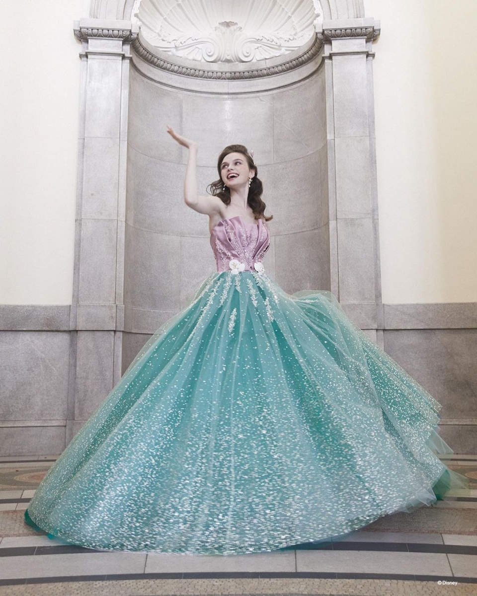 迪士尼公主婚纱 #3：小美人鱼缤纷拼色婚纱