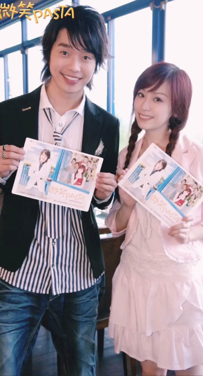 原来张栋梁和王心凌在拍摄《微笑Pasta》之前已经认识~