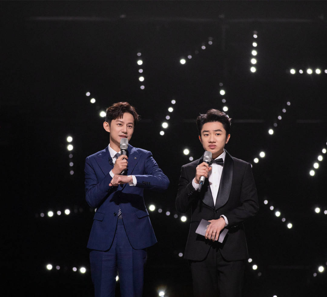 由于港乐季备受好评,所以芒果早在今年5月份的招商会上,就官宣将录制新一季的《声生不息宝岛季》!