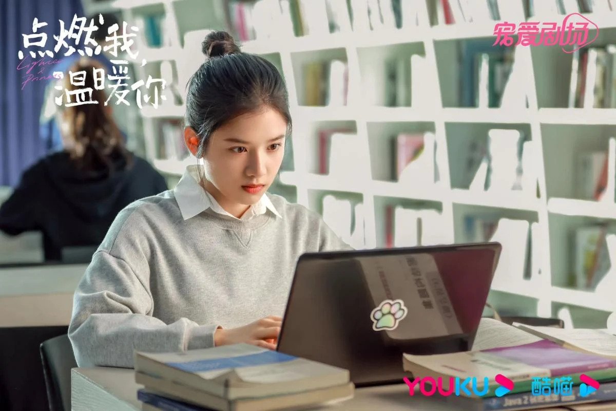 张婧仪在《点燃我,温暖你》的表现确实给影片加分不少