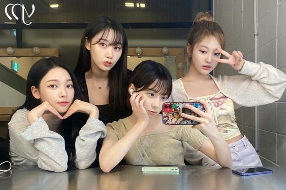 不合群,只是表面孤独;合群了,就是真的内心孤独