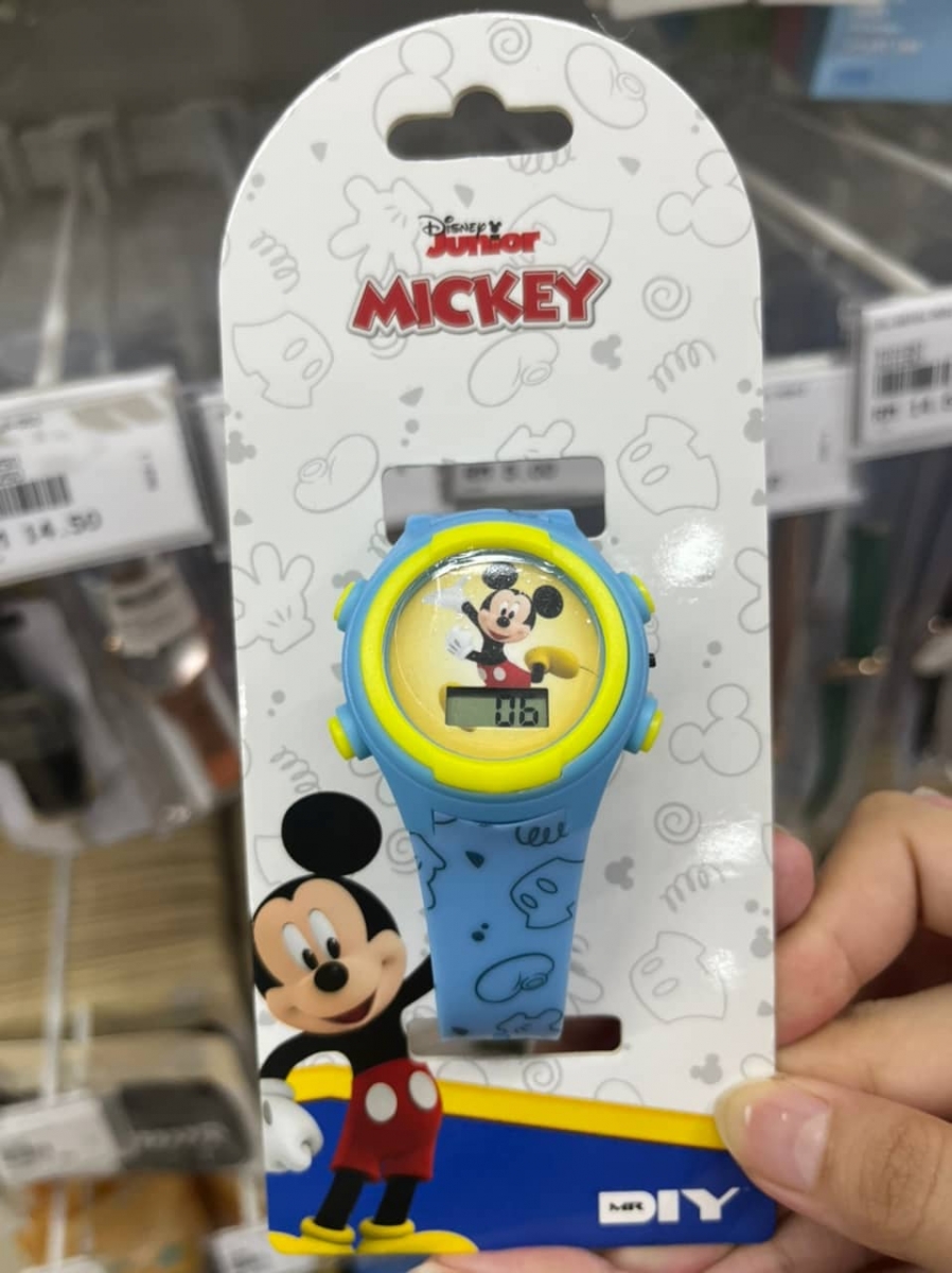 5、可爱逗趣的米奇手表