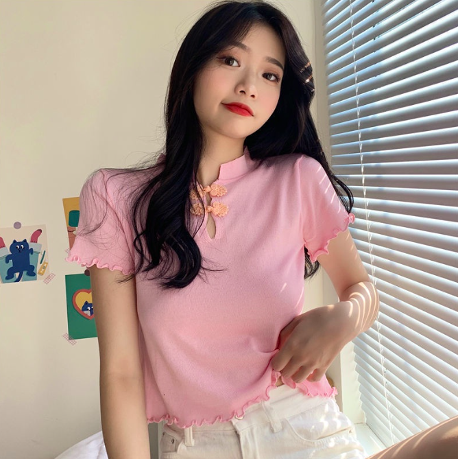 2、纯色+短款小旗袍上衣