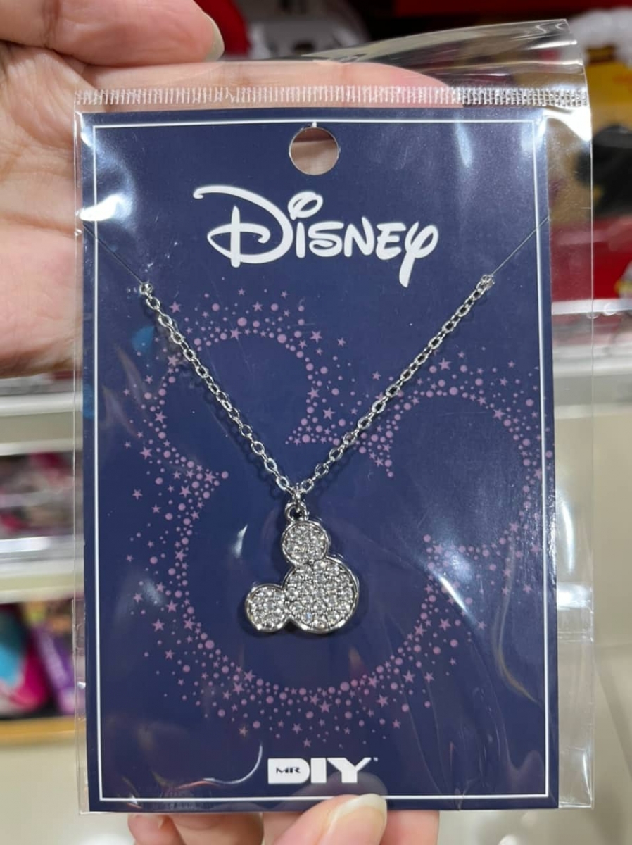 5、细闪点缀的米奇项链