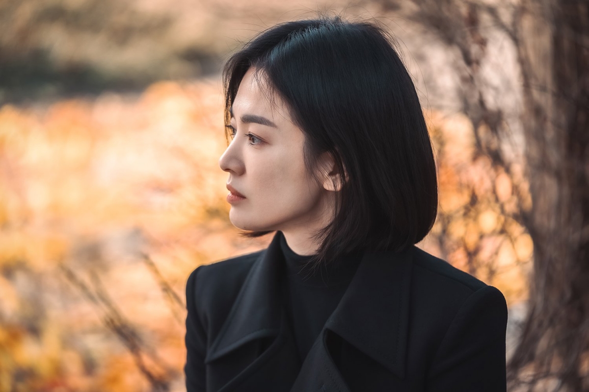 剧情紧凑加上女主角“一环扣一环”实行复仇大计,让人看得过瘾!