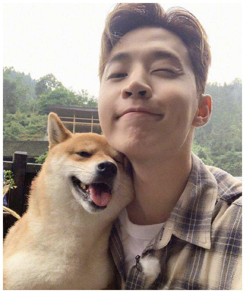 不过也有观众猜测神秘家人会是刘宪华