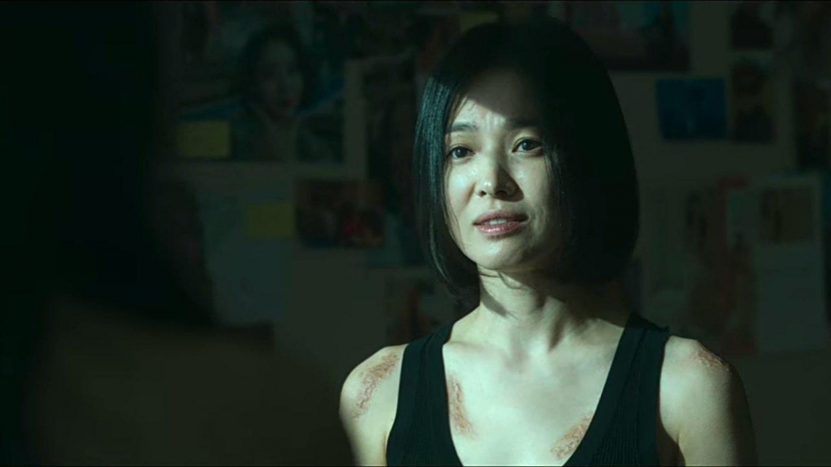 剧中霸凌者用来伤害女主的“卷发棒”,造成女主最痛苦的回忆,其实是真人真事改编?!