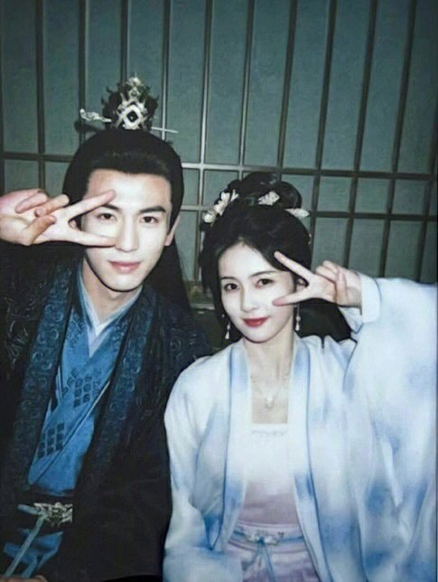 或许虞书欣早已看穿一切