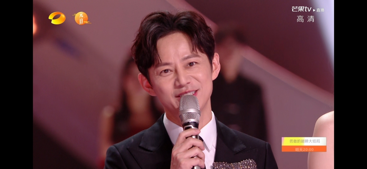 节目上突然「失控大哭」冲上了热搜