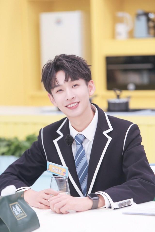 这一季的「神秘嘉宾」很可能会是近期人气直升的芒果自家艺人「齐思钧」！