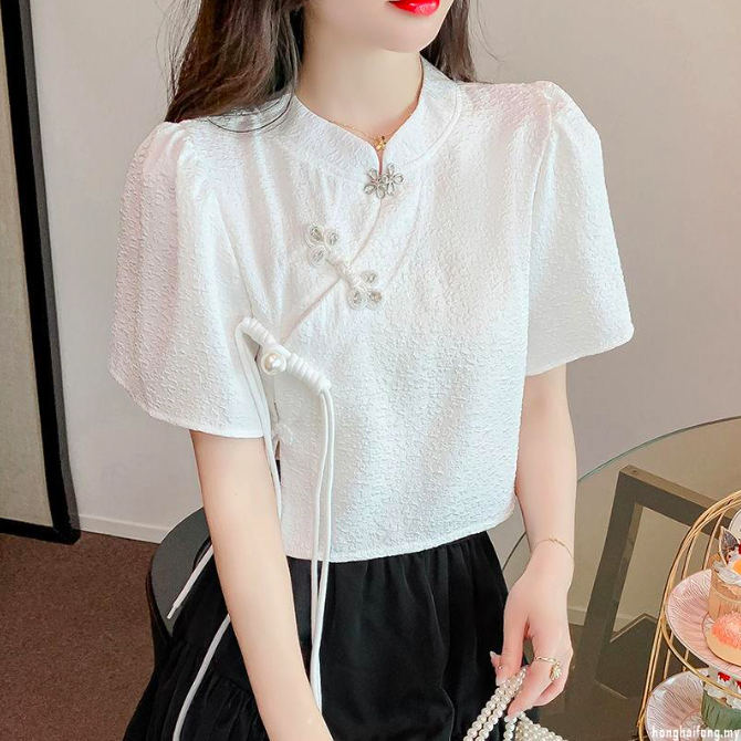 1、改良版旗袍短款上衣