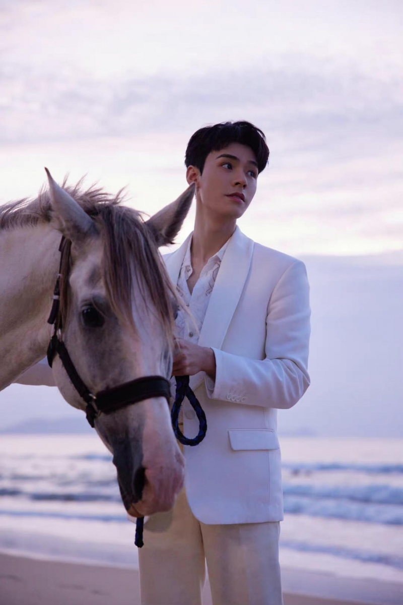 作为龚俊的铁粉认为「非官宣不约」～