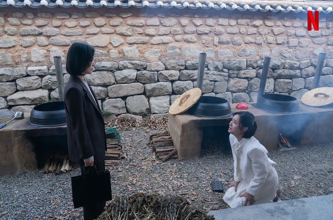 别回头,解决的方法不在你身后,总是在你眼前,人生就是这么回事。