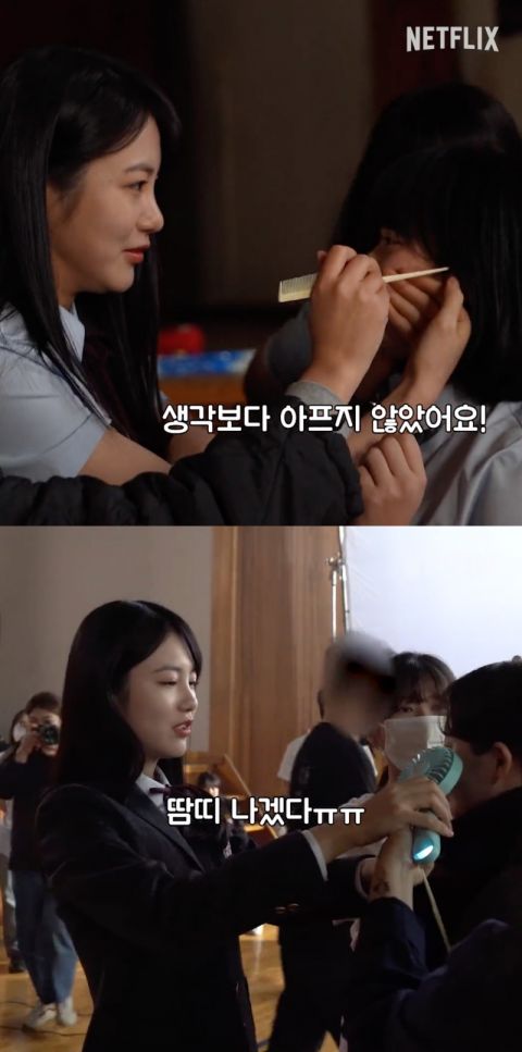 但两位小演员在片场的互动可谓相当友好!