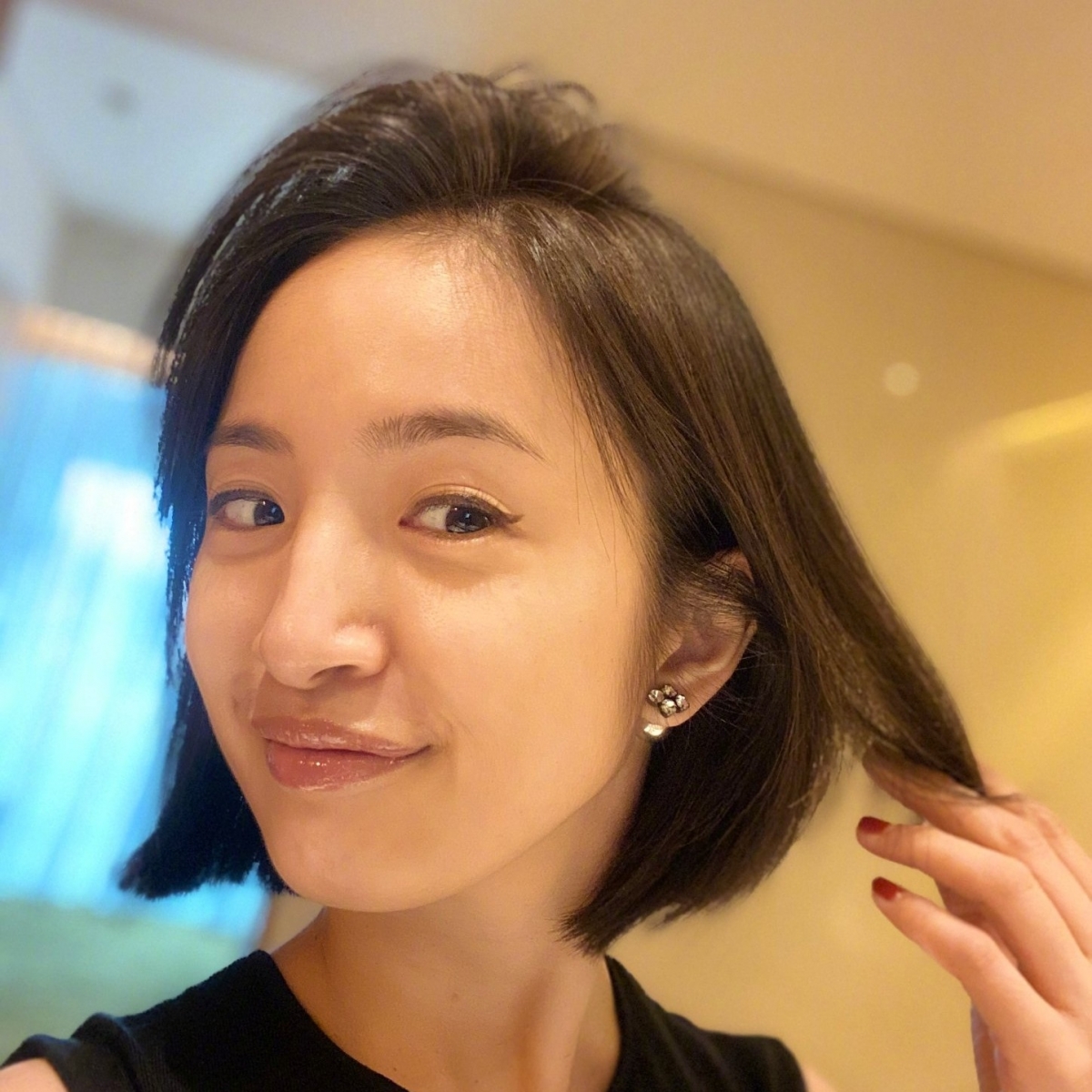 林依晨这个角色挑战性颇高，她将饰演一名有 9 岁儿子的人妻，时常游走在善与欲之间，并且还会有多场「床戏」