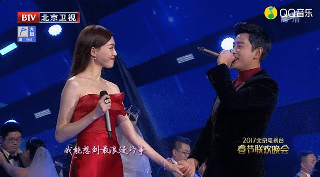 现在两人已经算是娱乐圈的模范夫妻,唐嫣上节目时的少女感状态足以说明她的婚姻和家庭给她带来的是满满的滋养