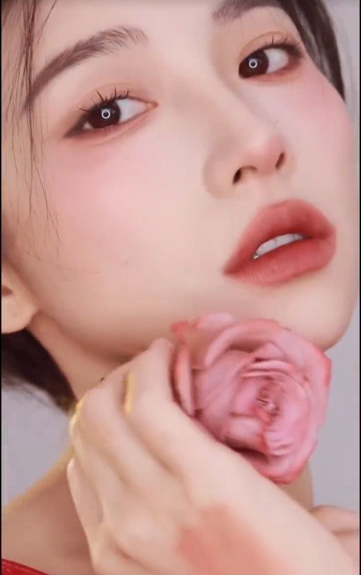 2、吉普赛玫瑰少女