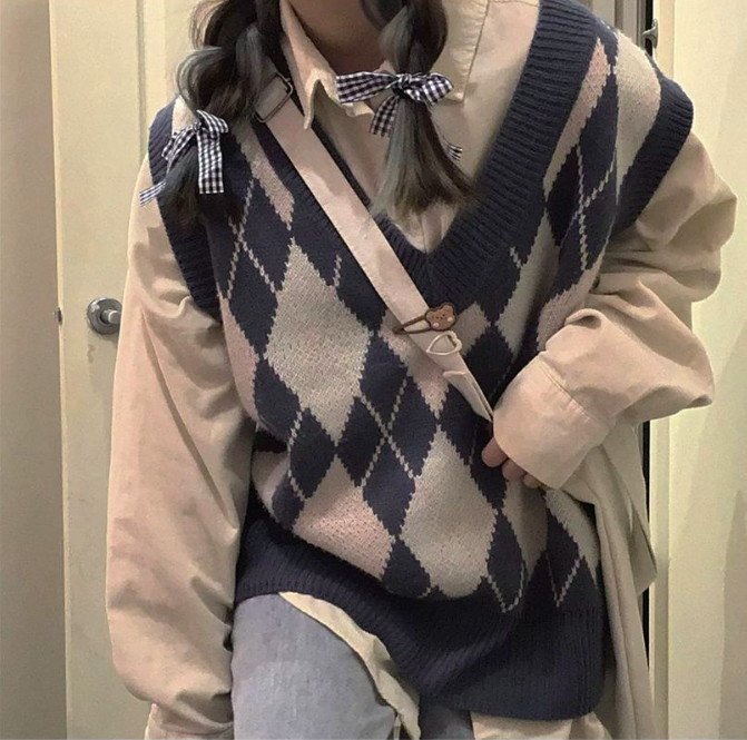 3、韩版复古「菱格」针织马甲背心