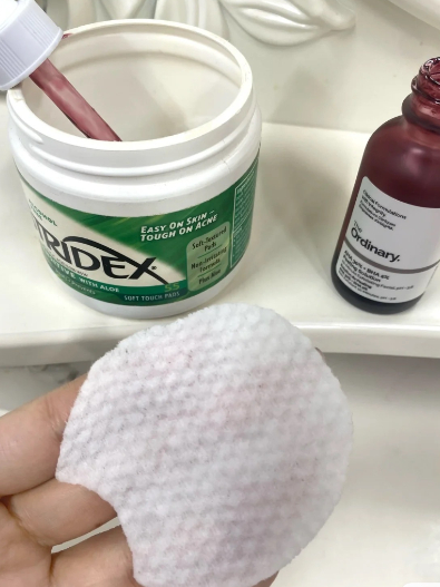 Step 2. 水杨酸棉片去角质