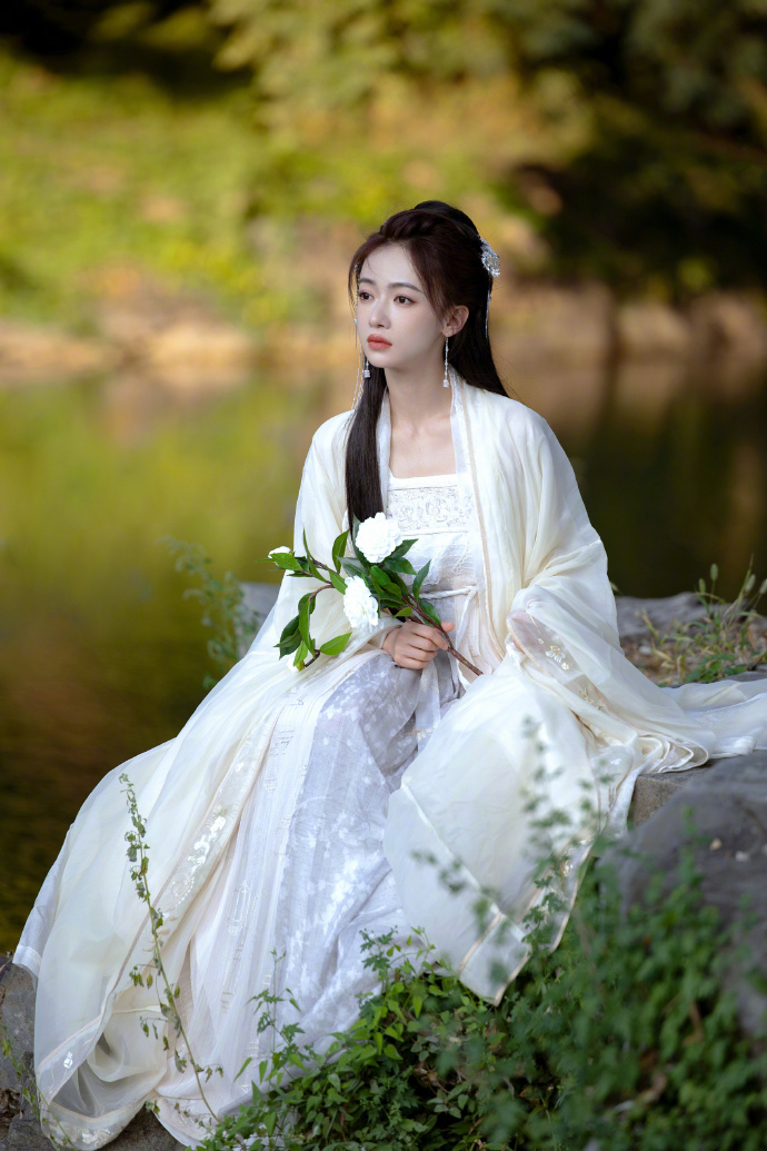 吴谨言的古装美照