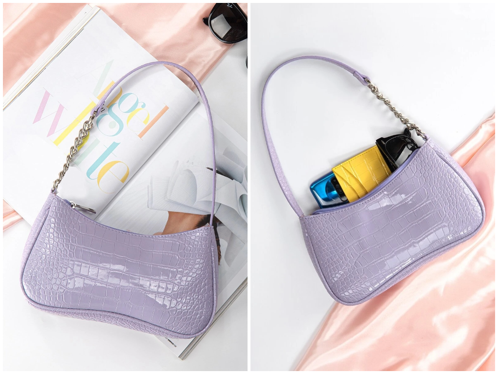 4、Croc Embossed Baguette Bag