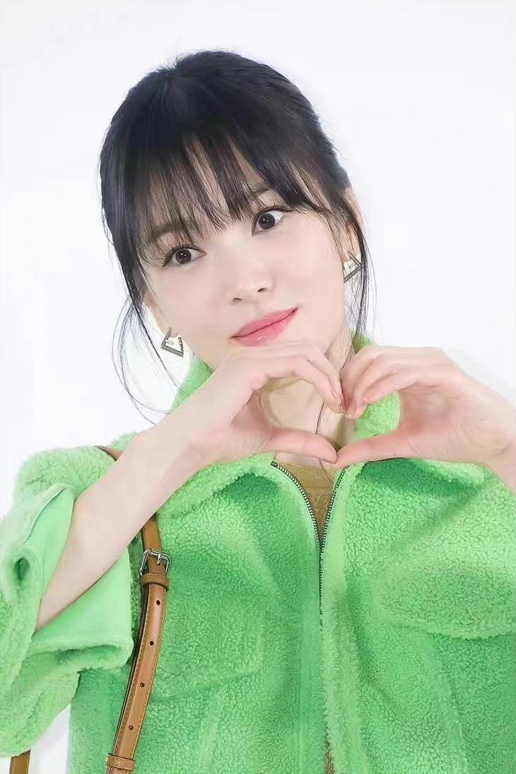 绿色虽然显嫩但驾驭不好很容易就翻车