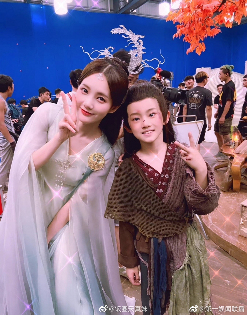 这样一个热爱自由,却又为情所困的司命被李一桐成功演活了
