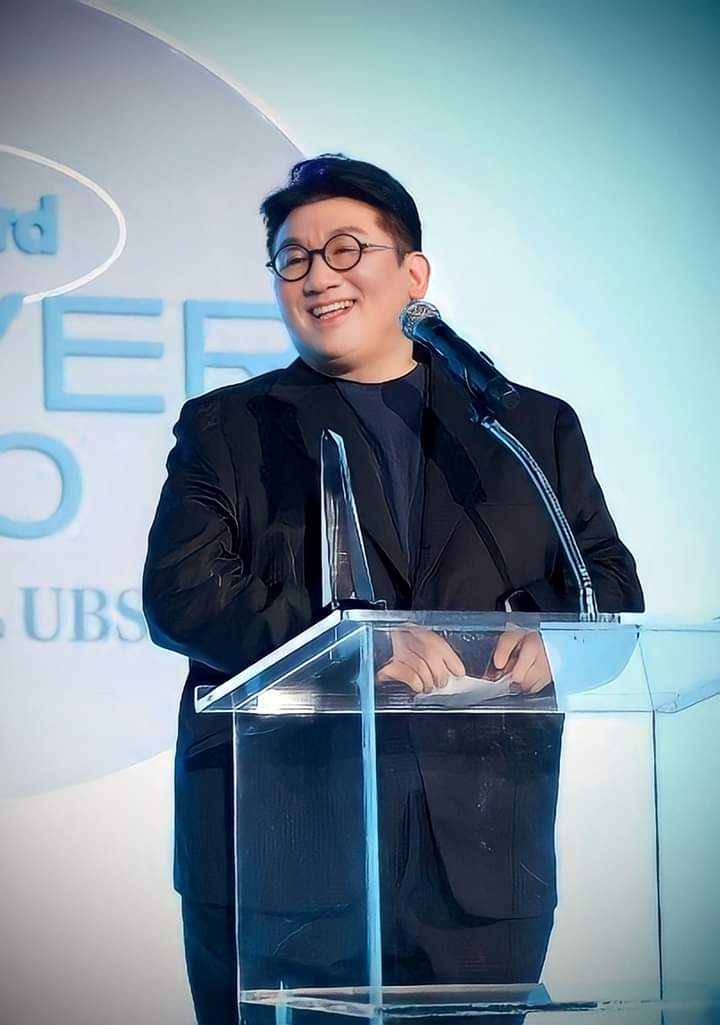 现在甚至连 SM 娱乐都已被它拿下,让网友不禁感叹:「真是活久见,K-pop 以后要变 H-pop 了吗?」