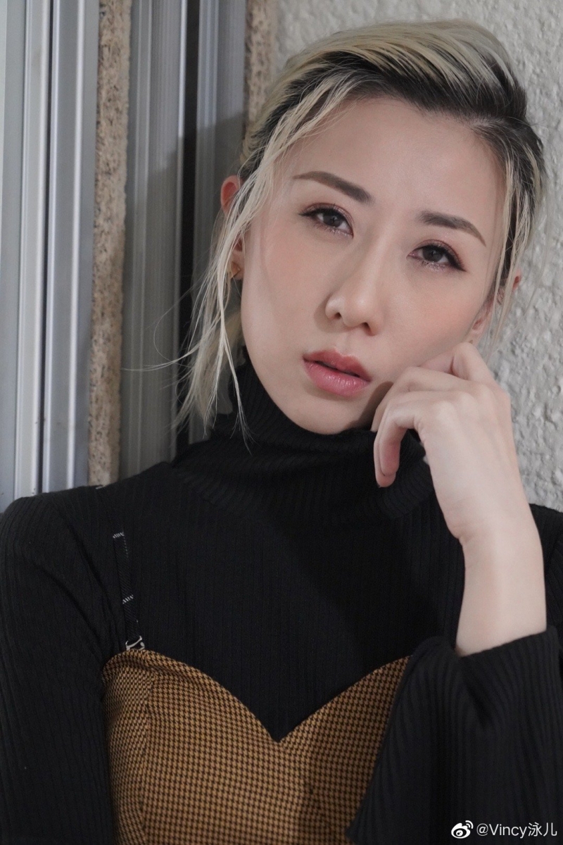 来自香港泳儿