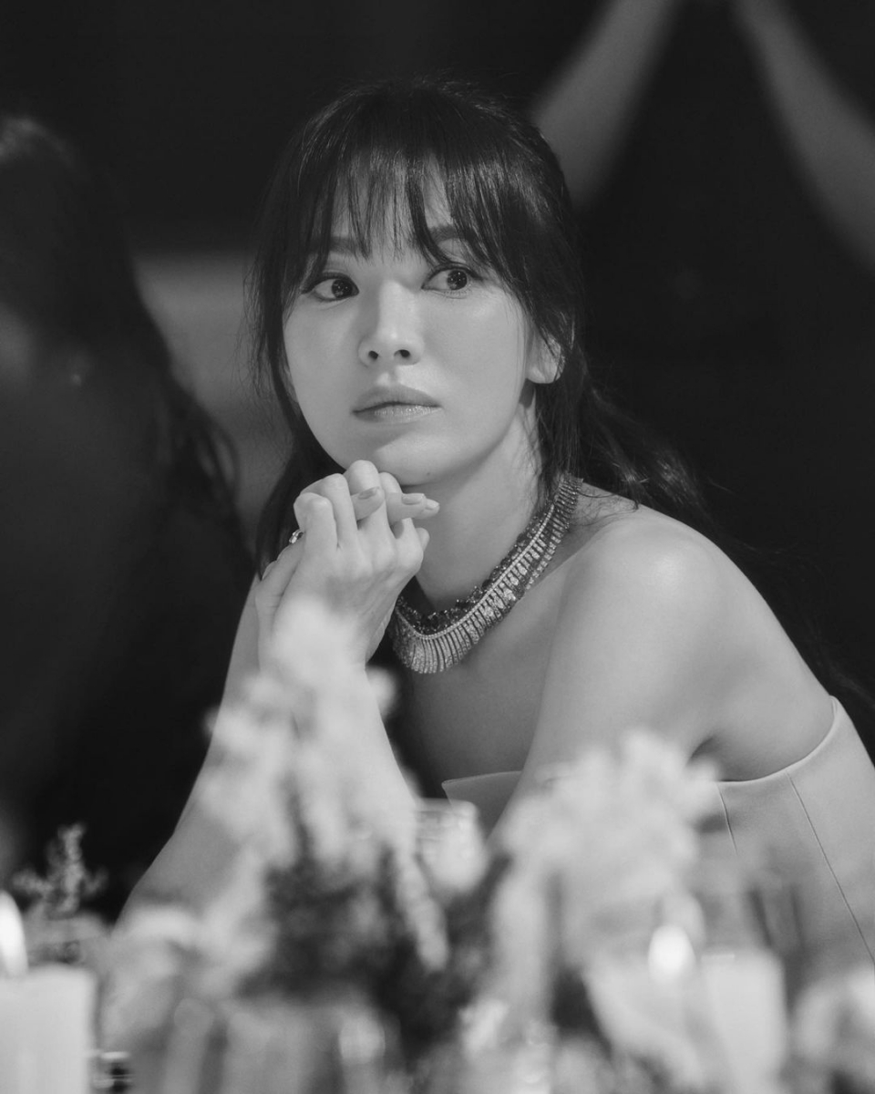 宋慧乔之前都是主演爱情剧为主