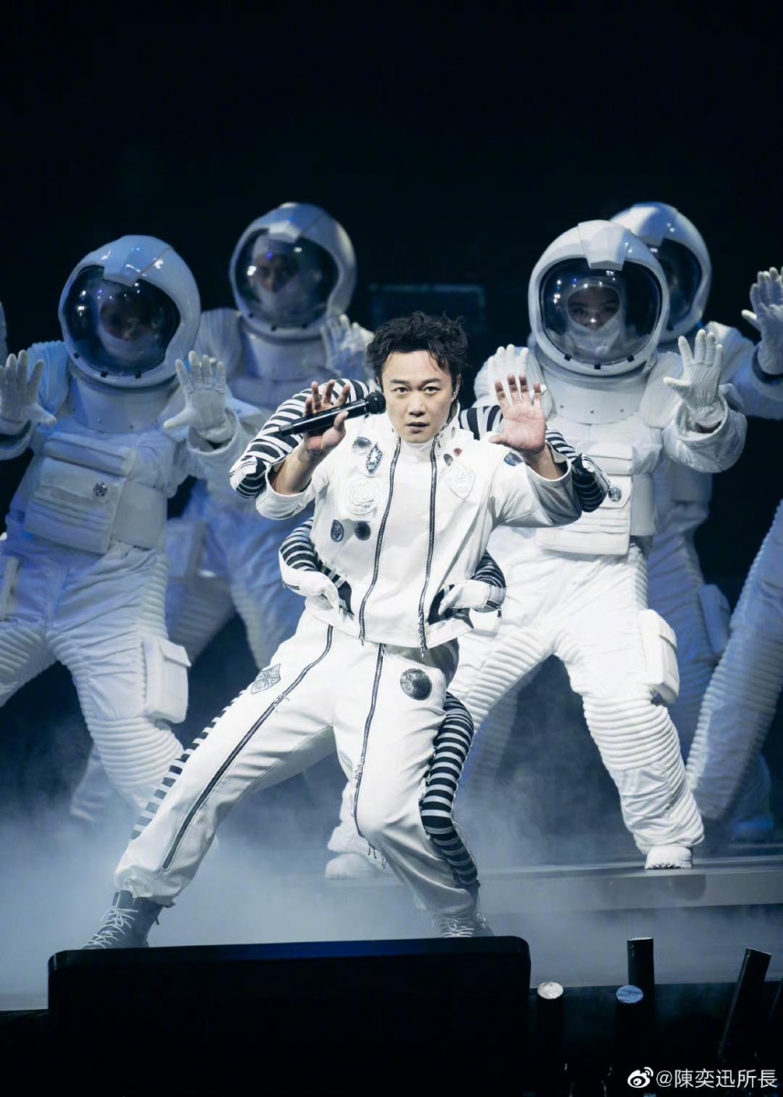 陈奕迅可能性不高