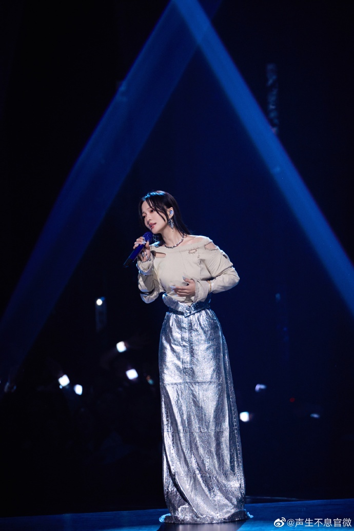 张韶涵演唱《遗失的美好》