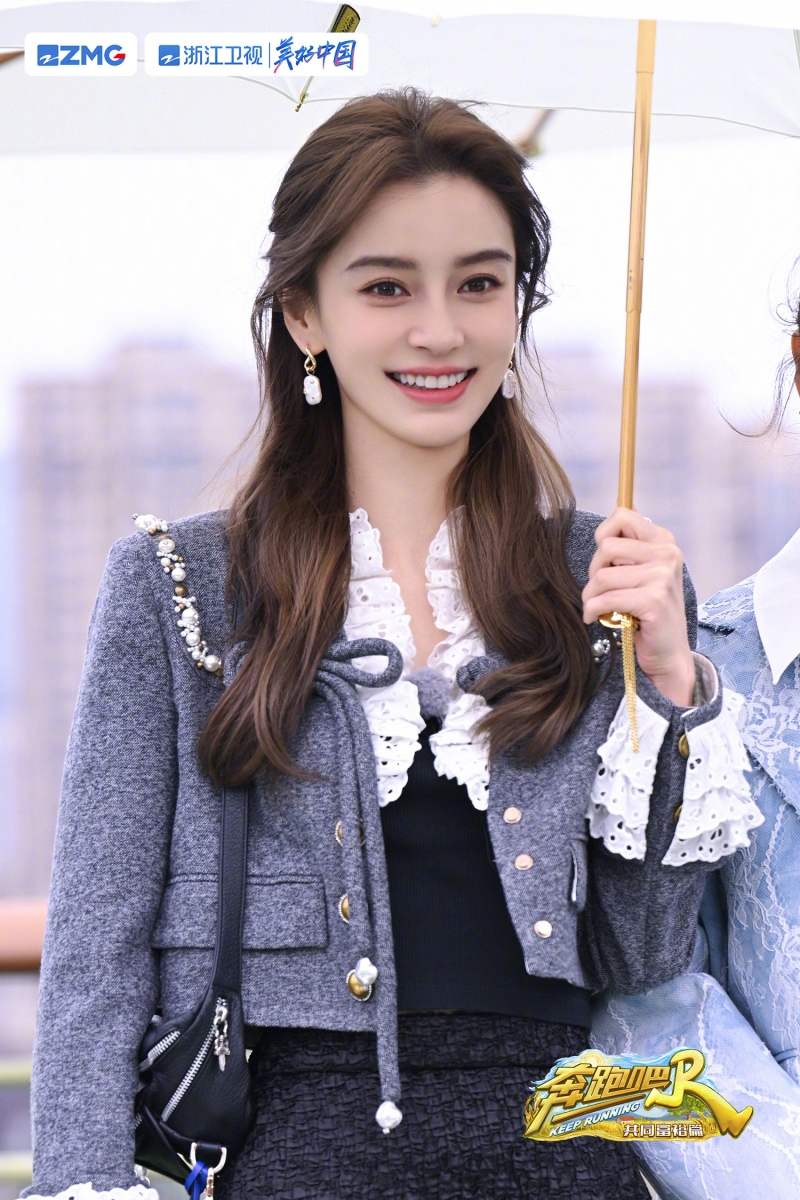 引 Angelababy 粉丝不爽