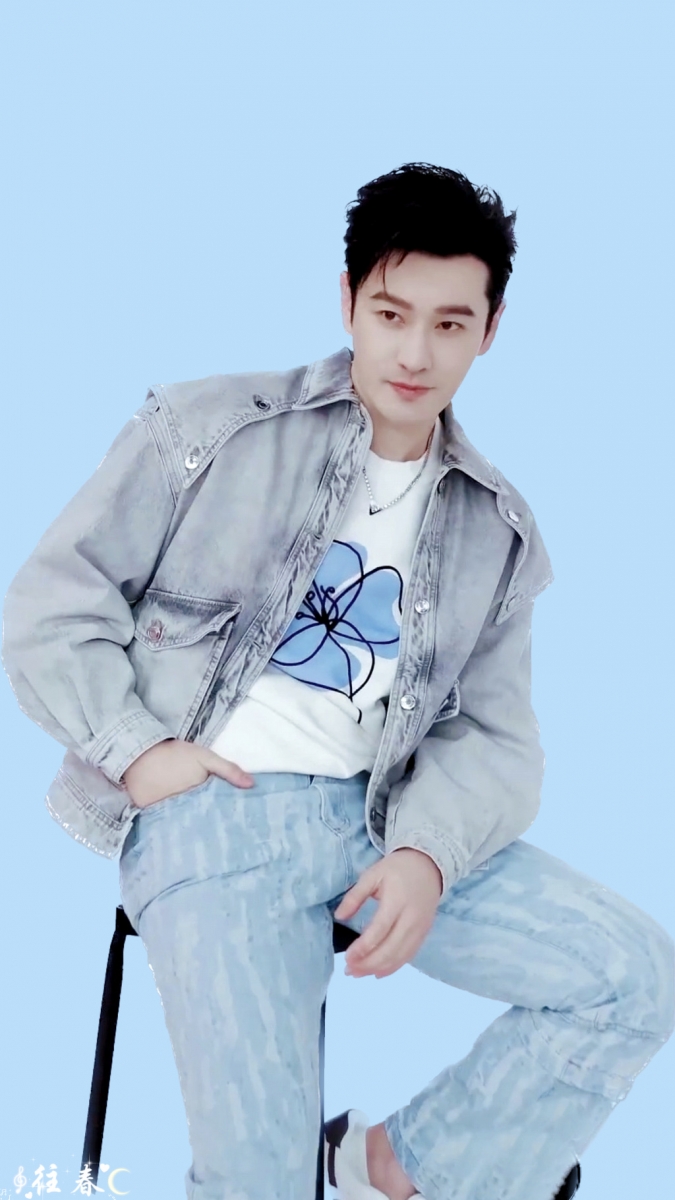 黄晓明第一次担任常驻