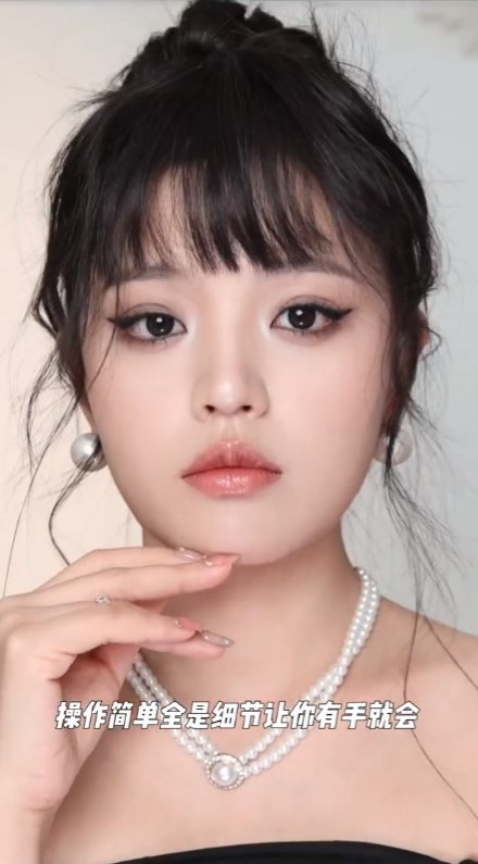 Jisoo 同款「花苞丸子头」就完成啦!
