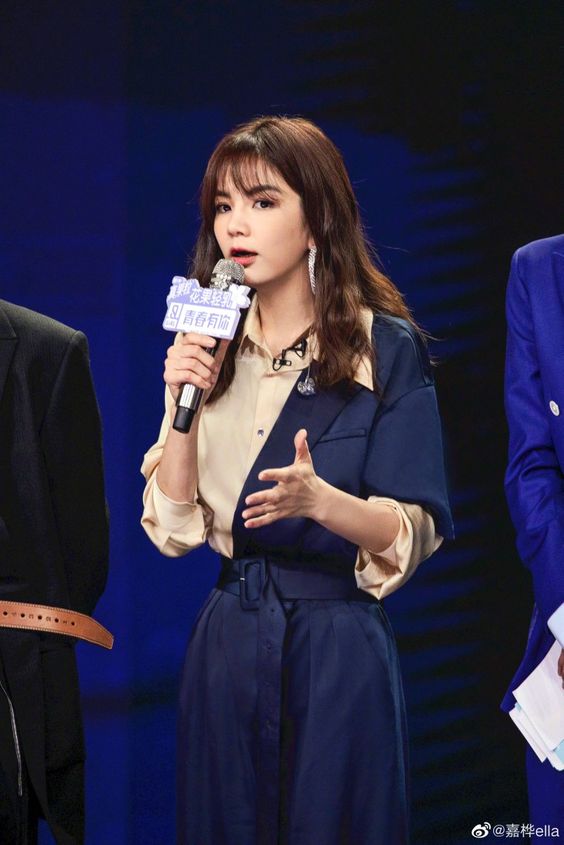 Ella 组挑战 TWICE 超然舞曲