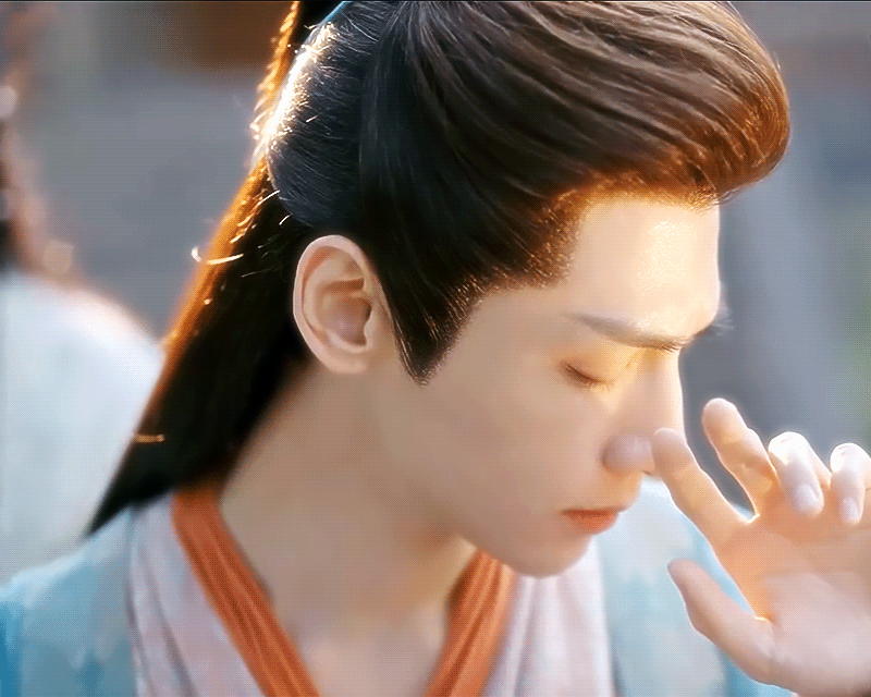 罗云熙饰演“战神”冥夜