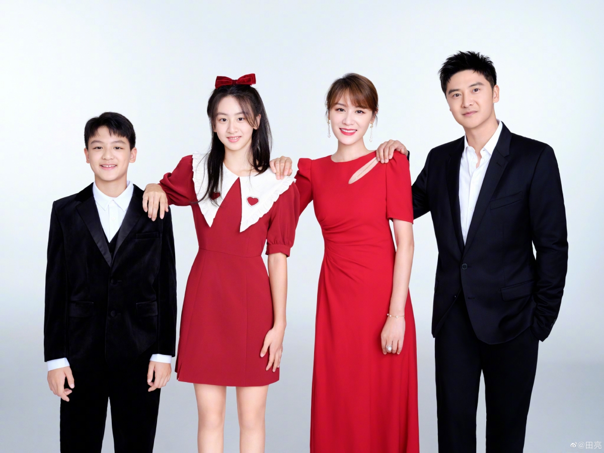 叶一茜几前在综艺上的发言却透露出她「重男轻女」的倾向，言语间甚至带有和女儿森碟“雌竞”的意味