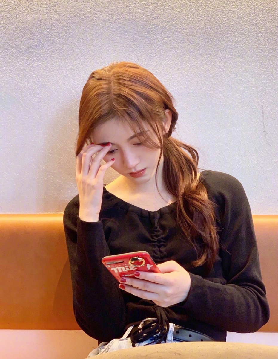 低马尾发型教程