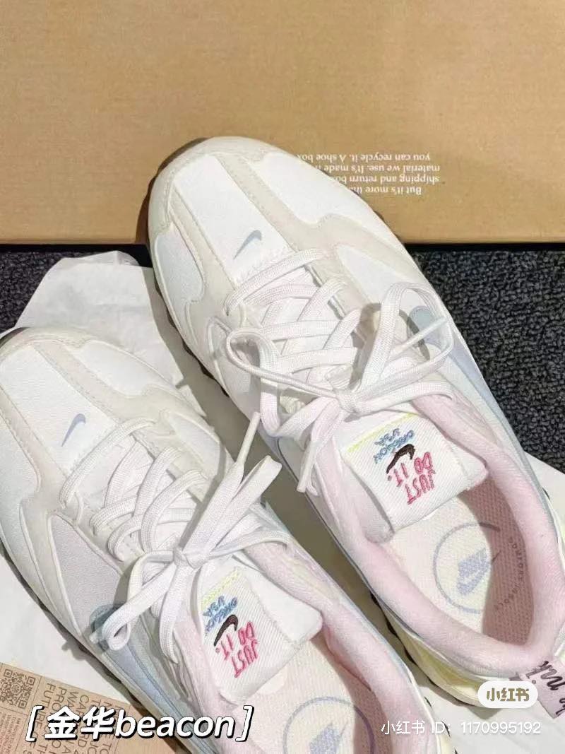 NIKE 冰淇淋配色